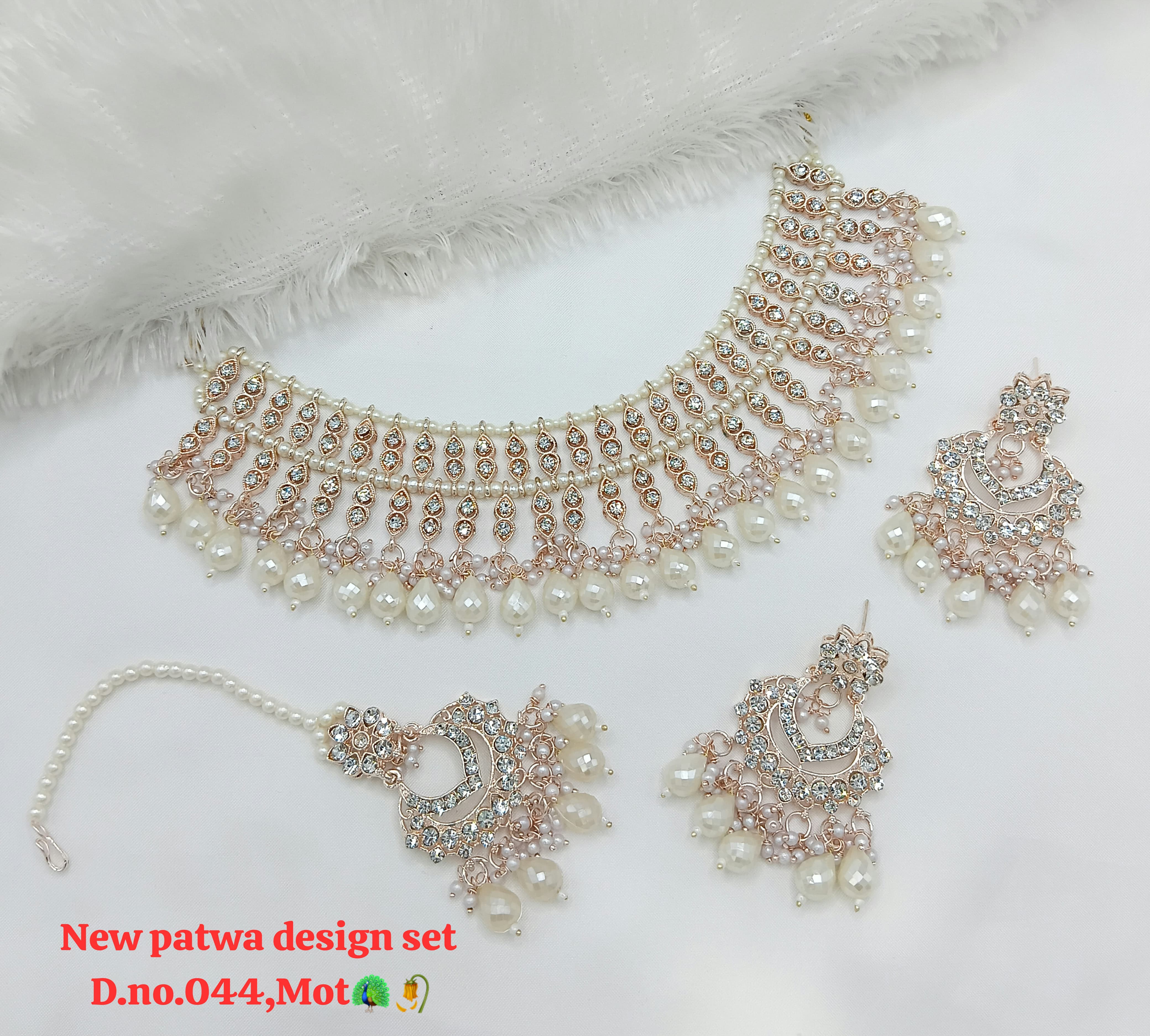 Rose Gold Patwa Choker Set with Lustrous Pearl Droplets